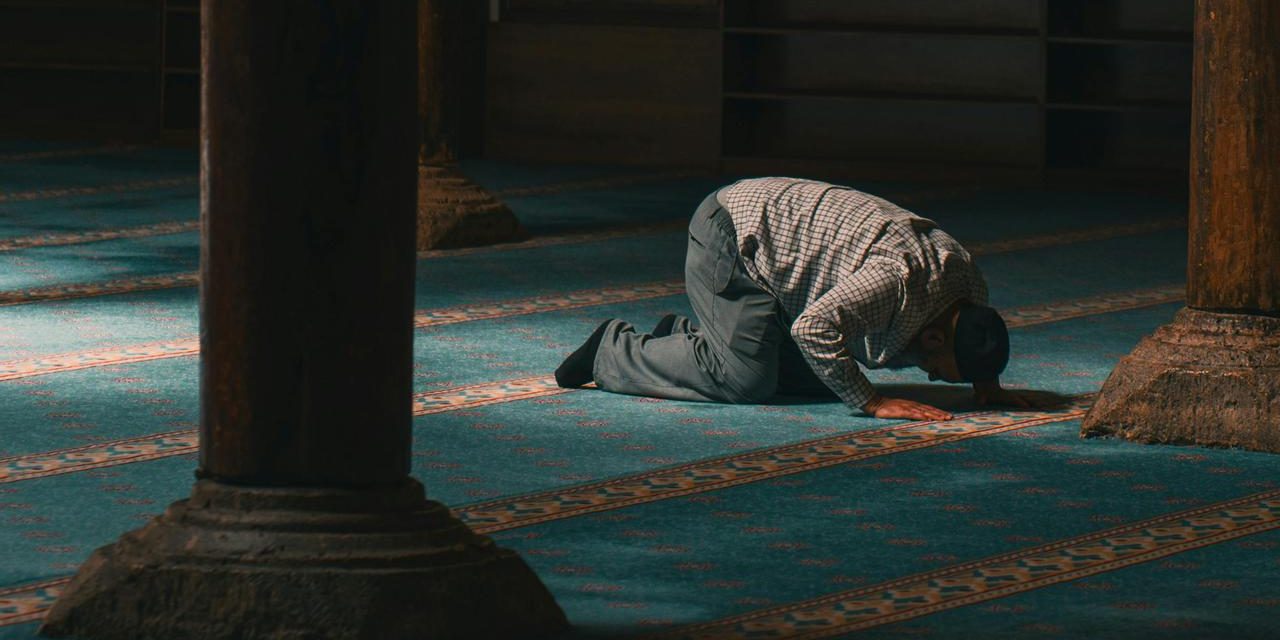 Jangan Lewatkan Sholat Taubat Sebelum Puasa, Ini Panduannya