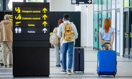 Kontroversi Larangan Piyama Di Bandara, Publik Terbelah
