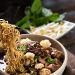 Mie Ayam Jogja Hidangan Sangat Lezat Ikonik Dari Kota Gudeg