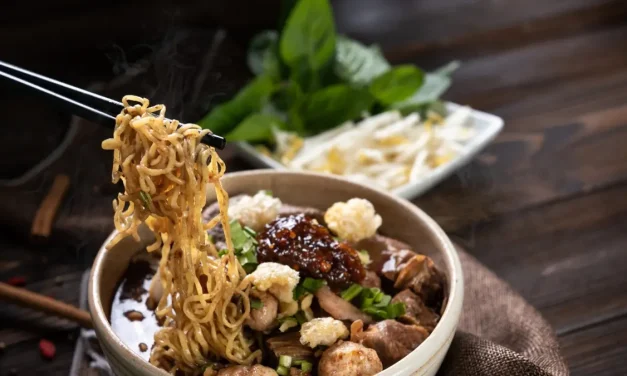 Mie Ayam Jogja Hidangan Sangat Lezat Ikonik Dari Kota Gudeg