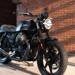 Moto Guzzi V7 Stone, Bergaya Retro Dengan Performa Tinggi