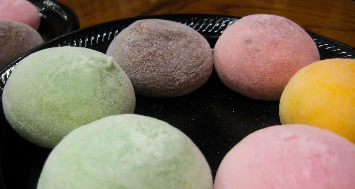 Giant Mochi Viral! Dessert Kenyal Jumbo Yang Bikin Ketagihan